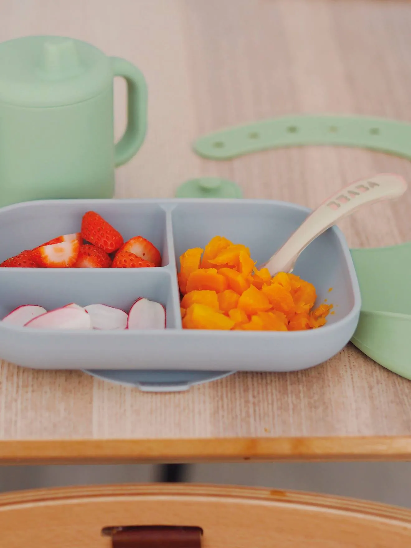 Estuche para comidas Los 4 imprescindibles de silicona de BEABA